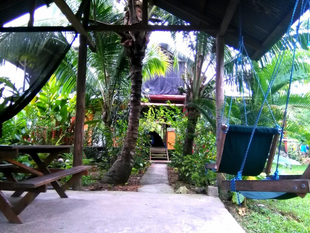 Surf Camp Hotel Bocas Town Luaran gambar