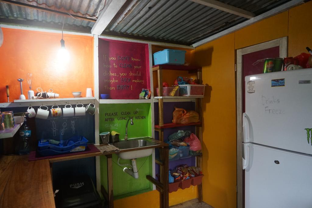 Surf Camp Hotel Bocas Town Luaran gambar
